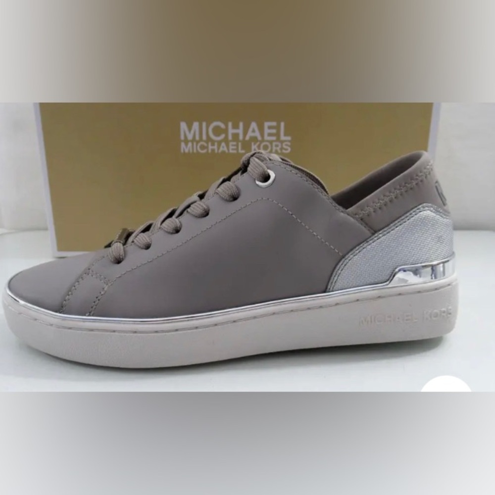 Women's Michael Kors Scout Lace Up Sneaker MK Logo Scuba Pearl Grey Size 6.5